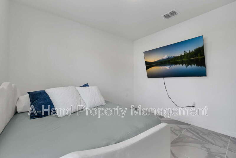 3800 Whitetail Ct – photo 5