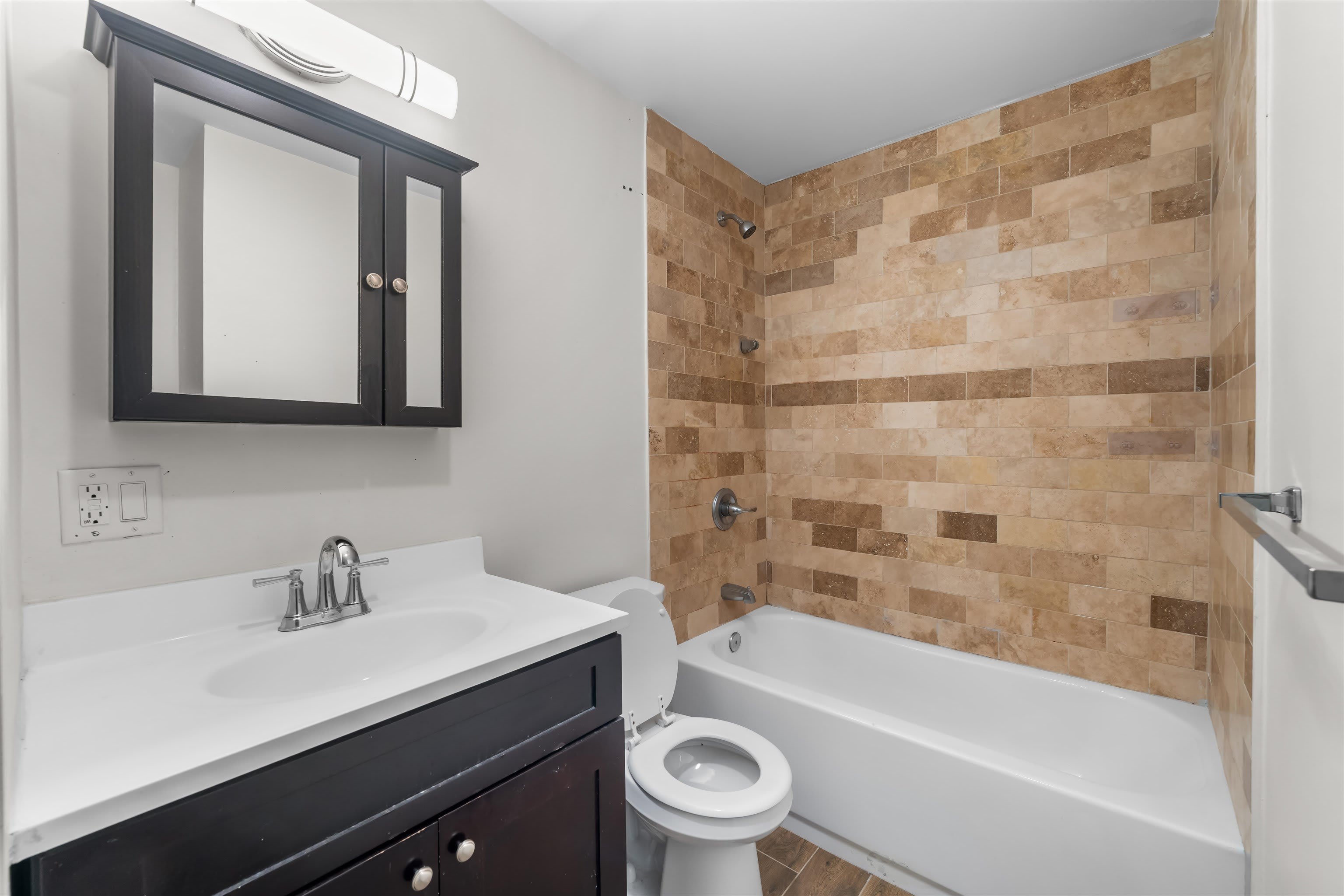 342 BROADWAY – photo 5