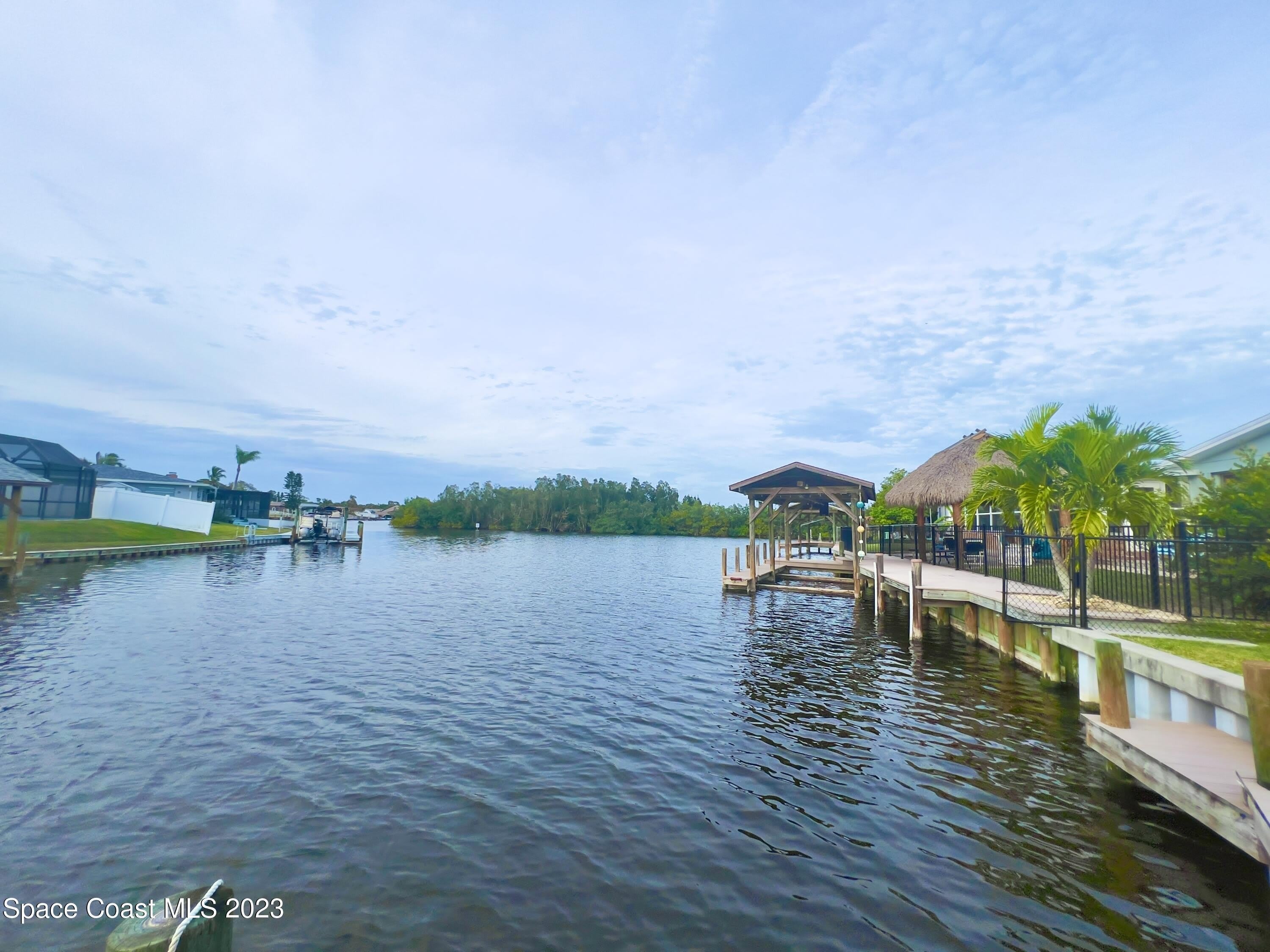 380 Diana Boulevard – photo 2