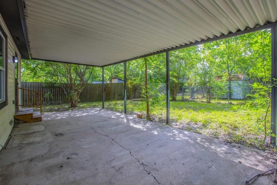 2329 Connor Avenue – photo 2