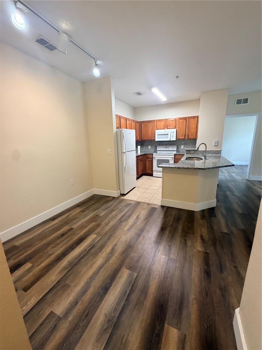8137 CLAIRE ANN Drive – photo 3
