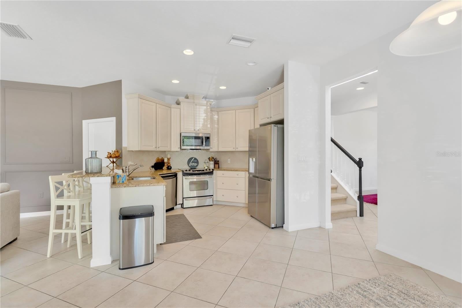 8307 Manor Club Circle – photo 5