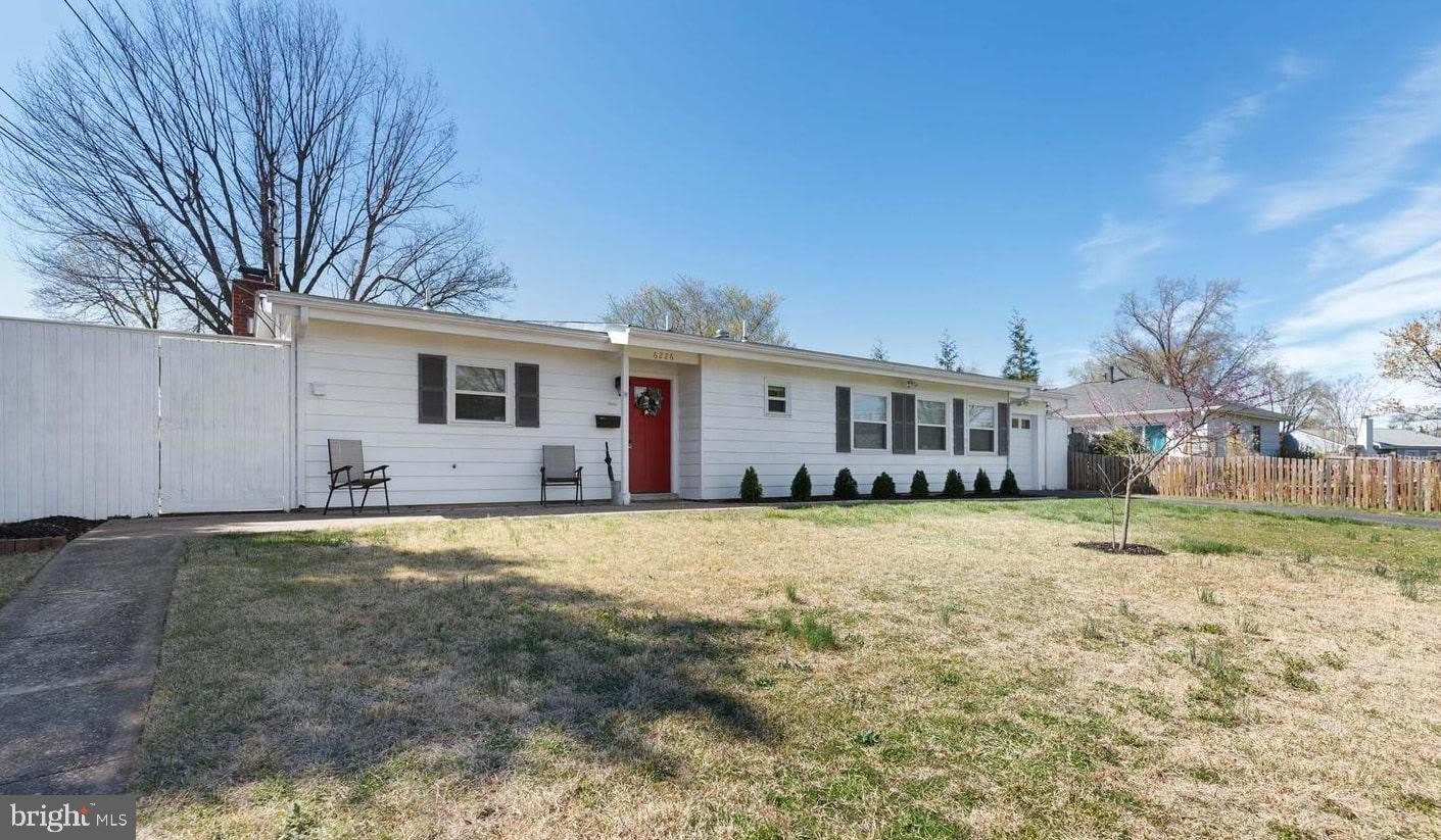 6226 APACHE Street – photo 2