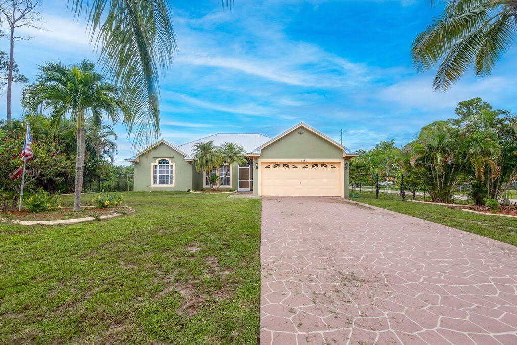 2741 SW Pierson Road – photo 3