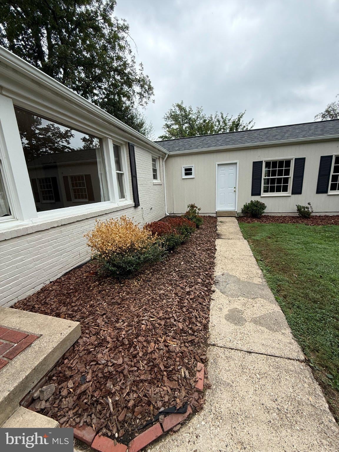 4325 MAPLE Avenue – photo 5