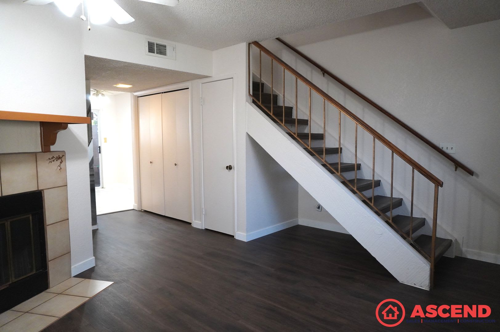 Stunning Townhome in Southwest Bakersfield! – photo 4