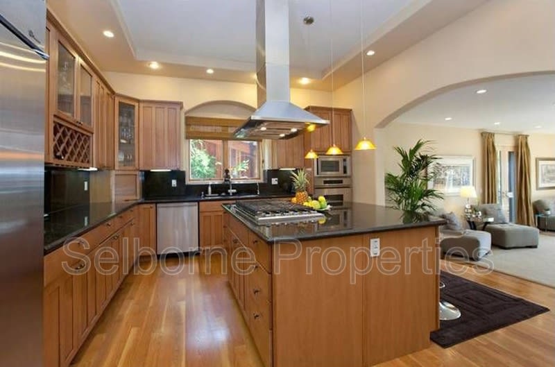 6919 Bristol Dr – photo 5