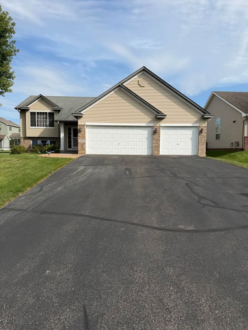 House for Rent – photo 1