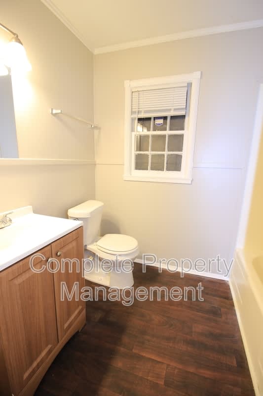 449 7Th Street West 1 – photo 4