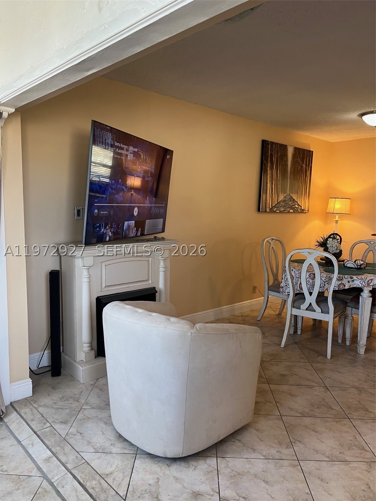 752 Lori Dr – photo 4