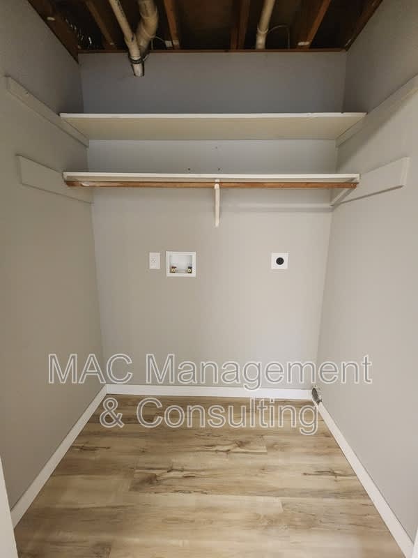 1321 Autumn Avenue – photo 5