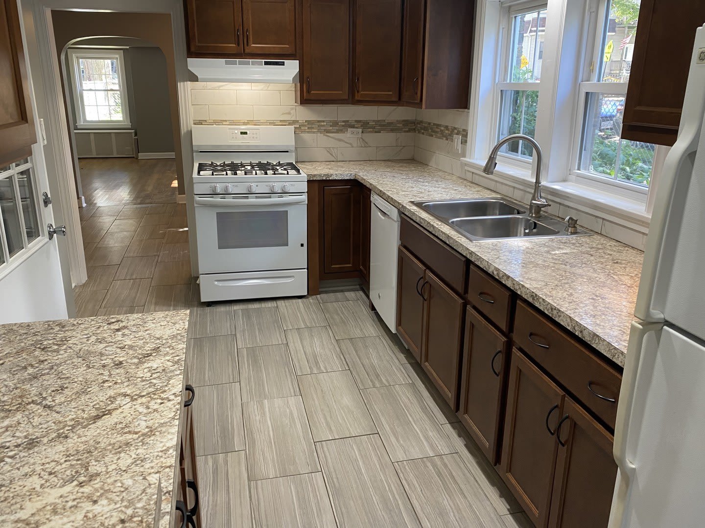 3136 N Paulina Street – photo 3