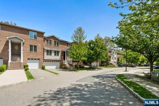 17 Skymark Court – photo 2