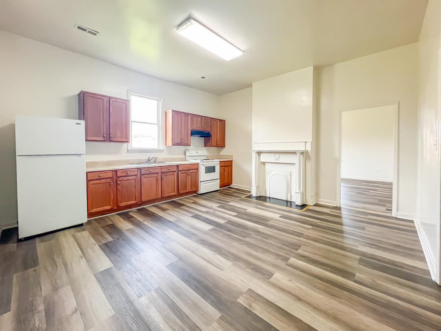 608 Halifax St – photo 4