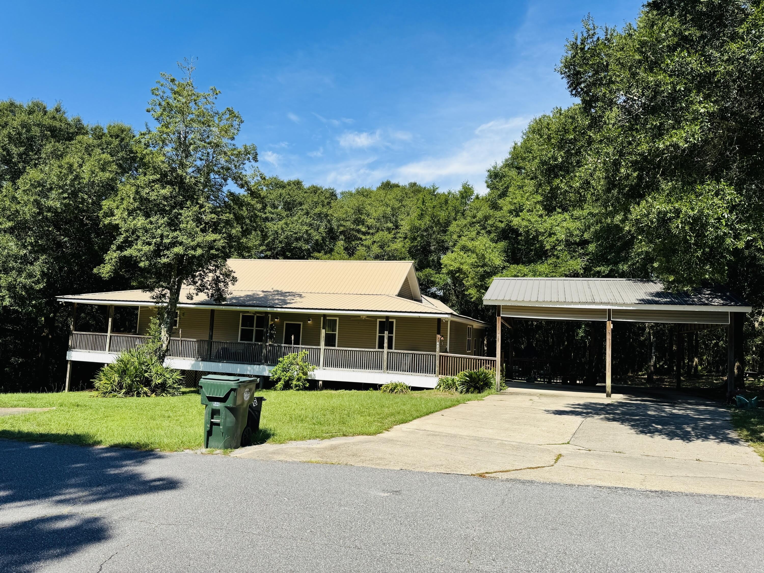480 Country Club Drive – photo 2