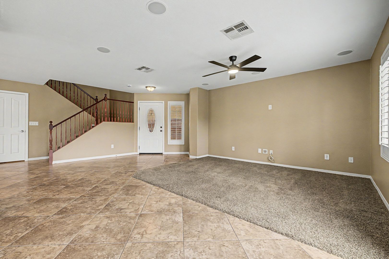 4-Bedroom home with RV Parking! – photo 4
