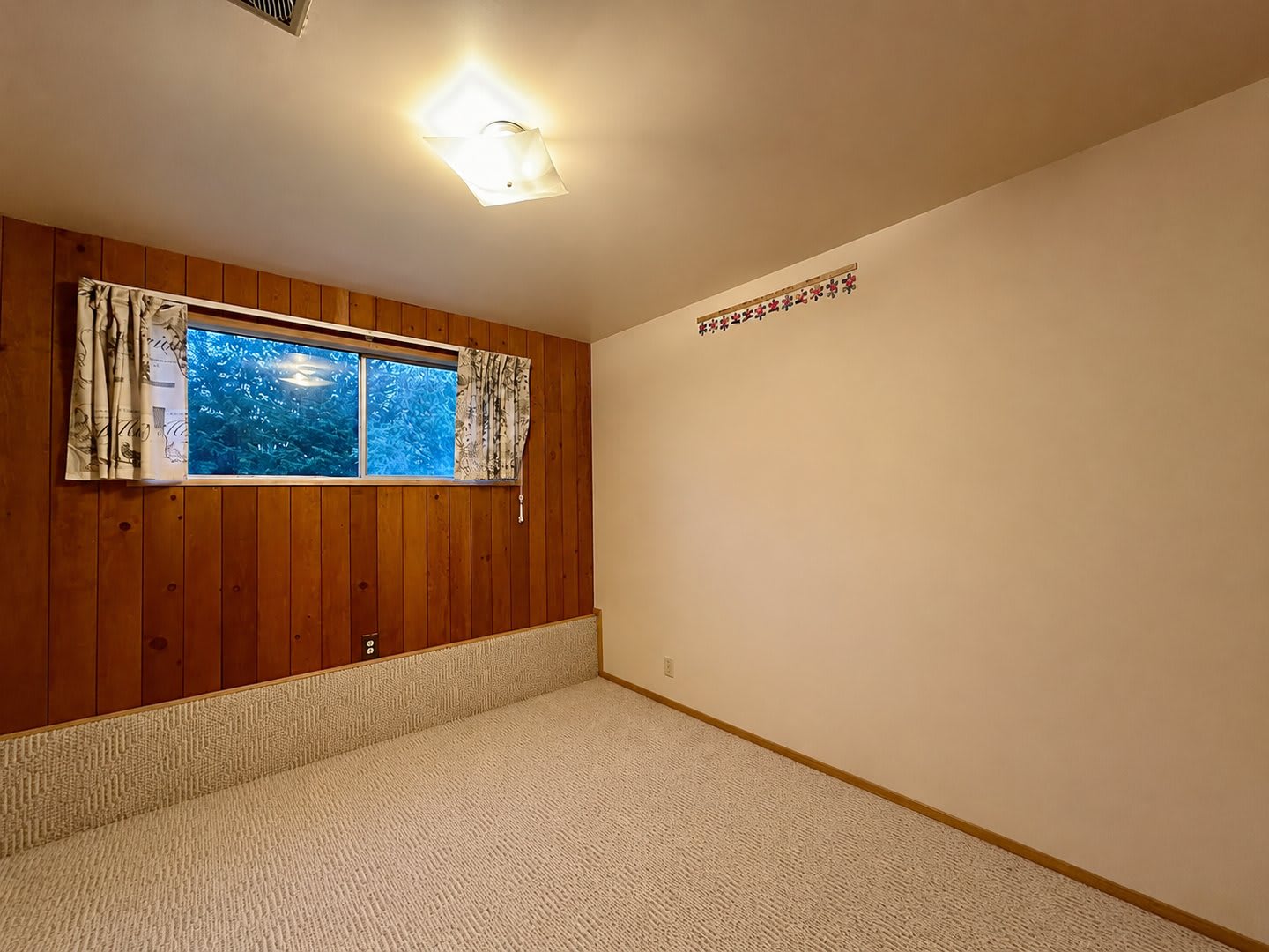 Spacious 5 Bed 2 Bath Home For Rent In Renton Wa Minutes From The Landing – photo 3