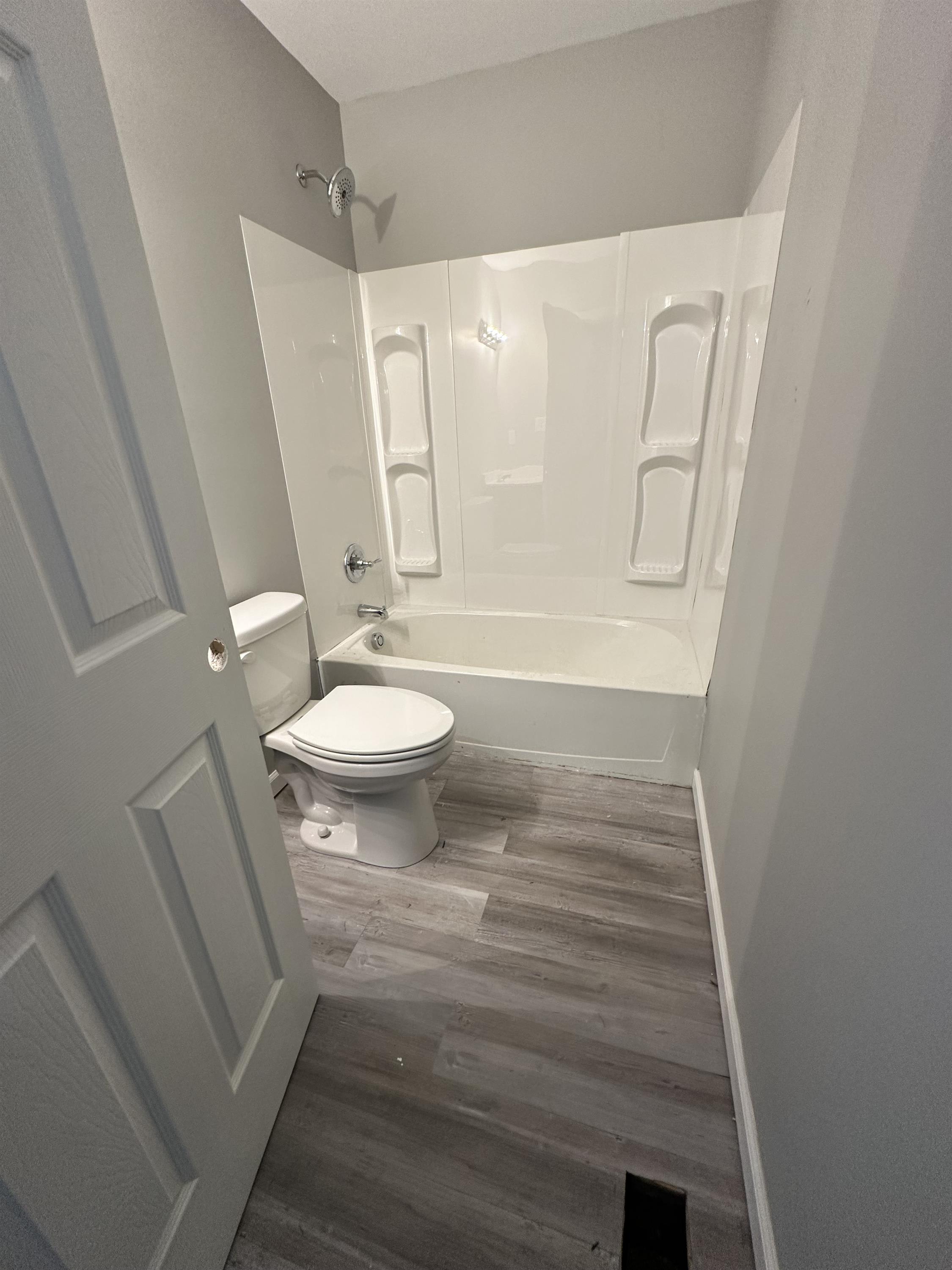 1405 Heather Place – photo 3
