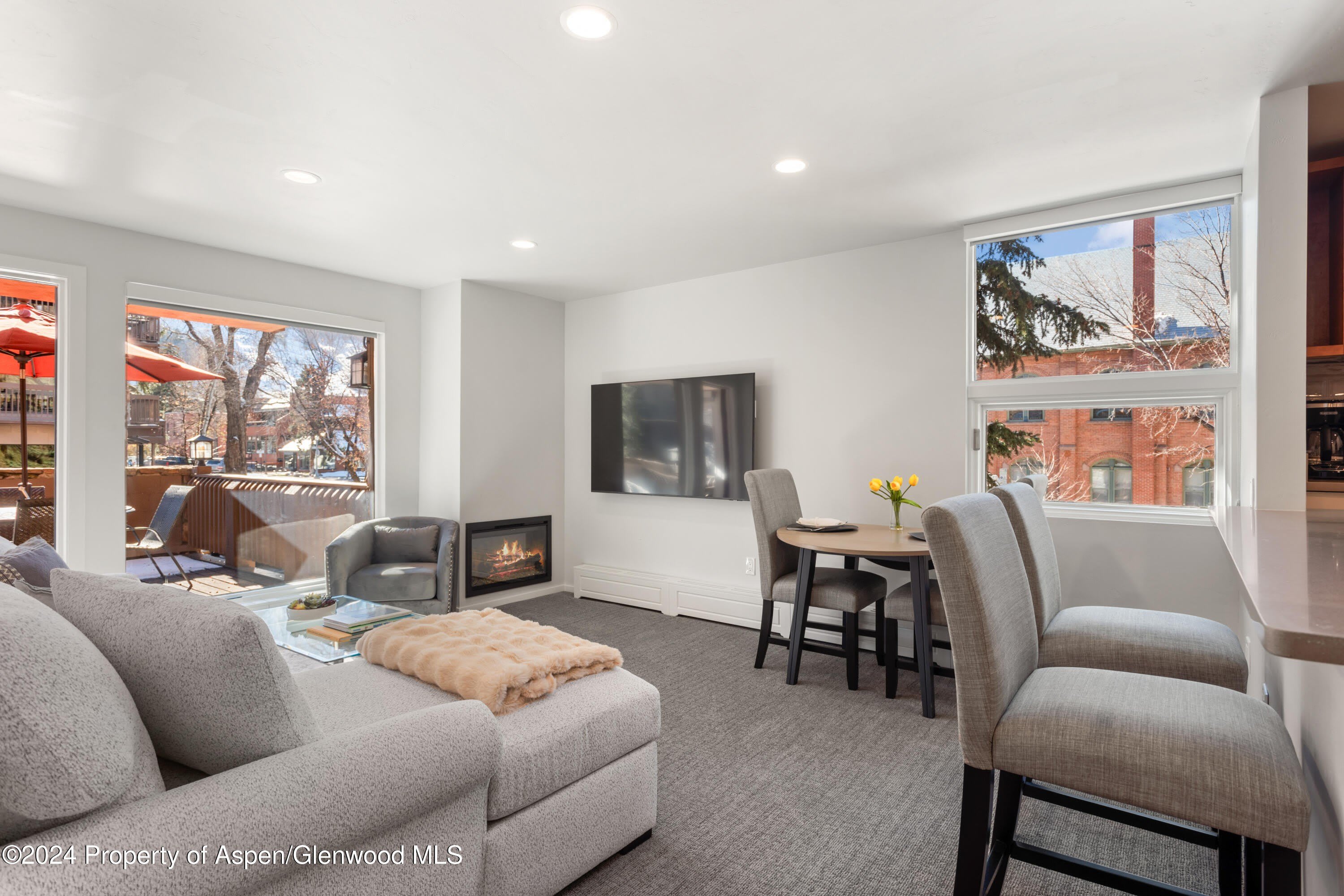 605 E Main Street – photo 3