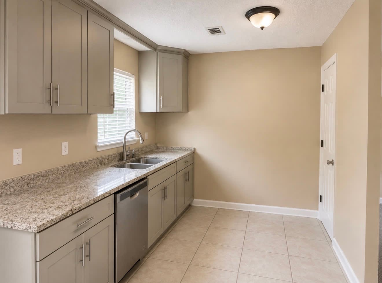 1675 Chain Gang Road – photo 2