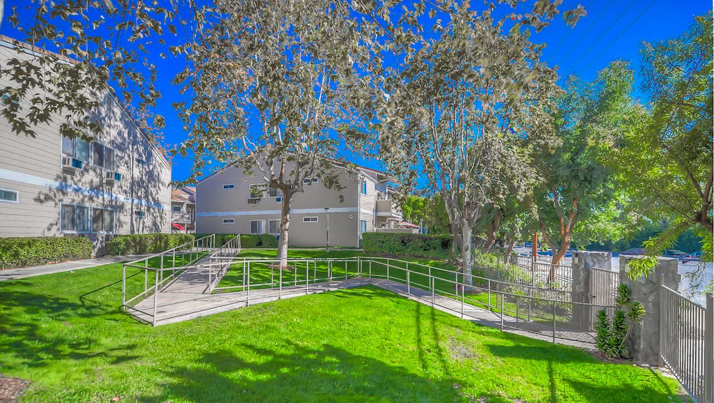 Senior Housing Park San Dimas Senior Apartments – photo 3