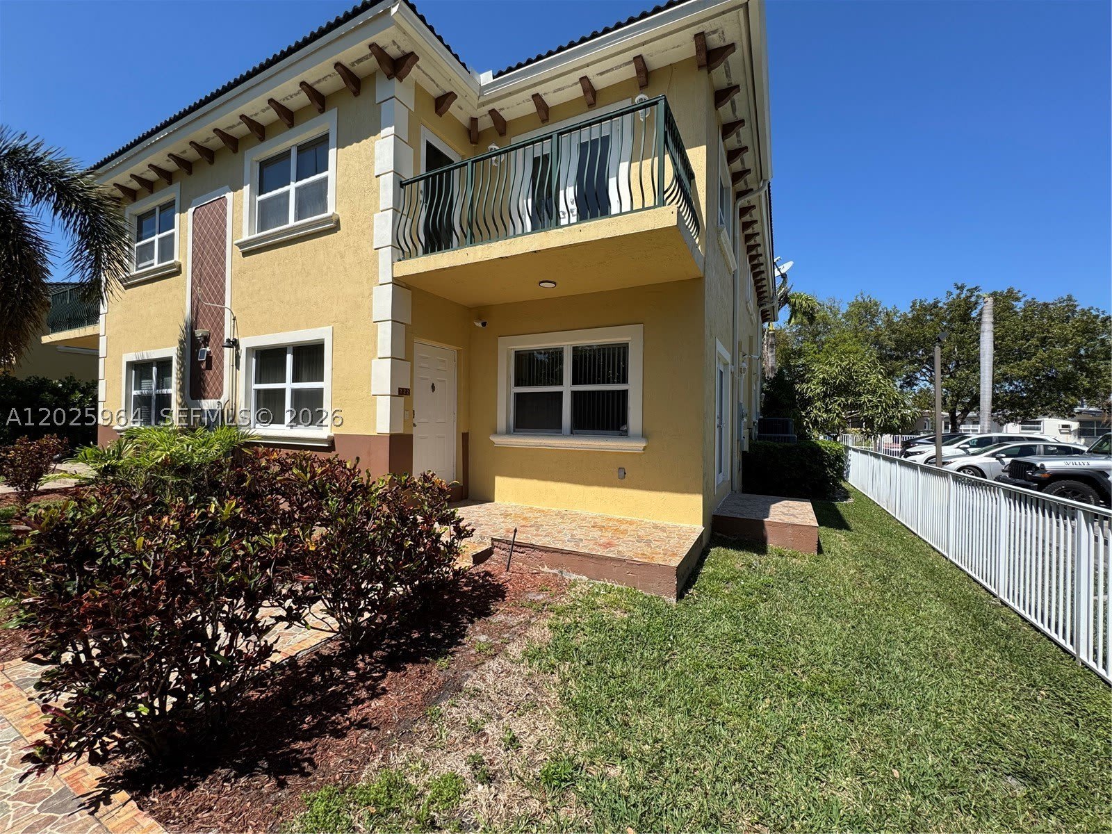 720 Ne 4Th Ct – photo 1