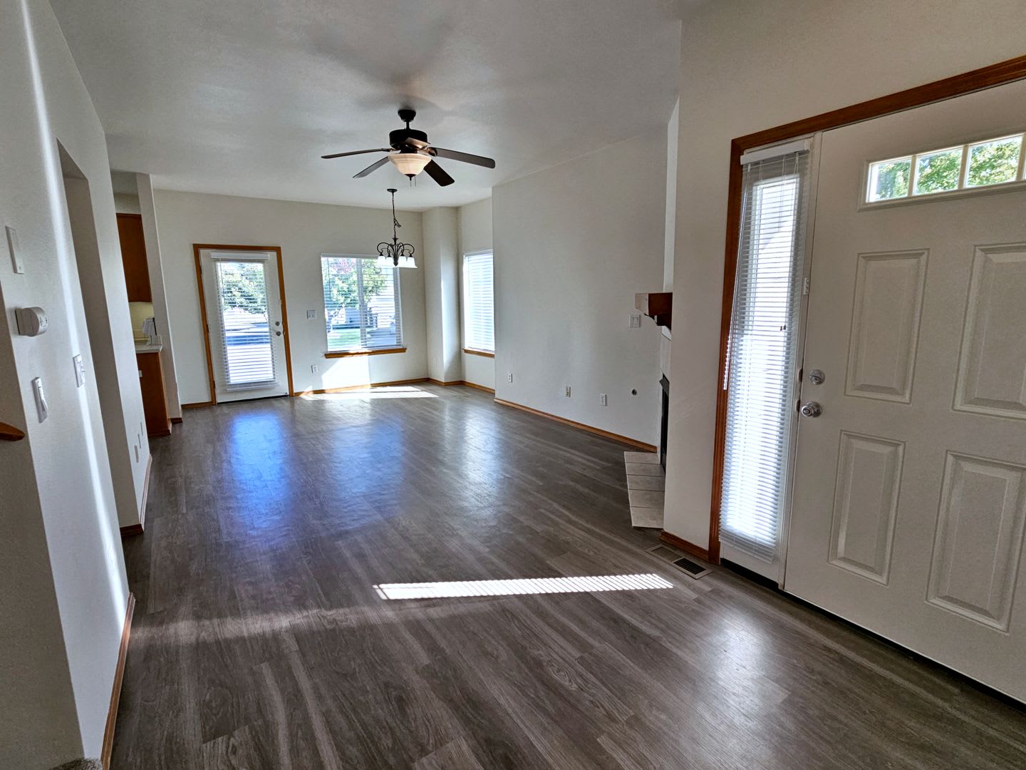 *360 TOUR AVAILABLE* Beautifully Remodeled 2-Story Home Available Now! – photo 2