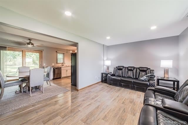 1034 Parkway – photo 4