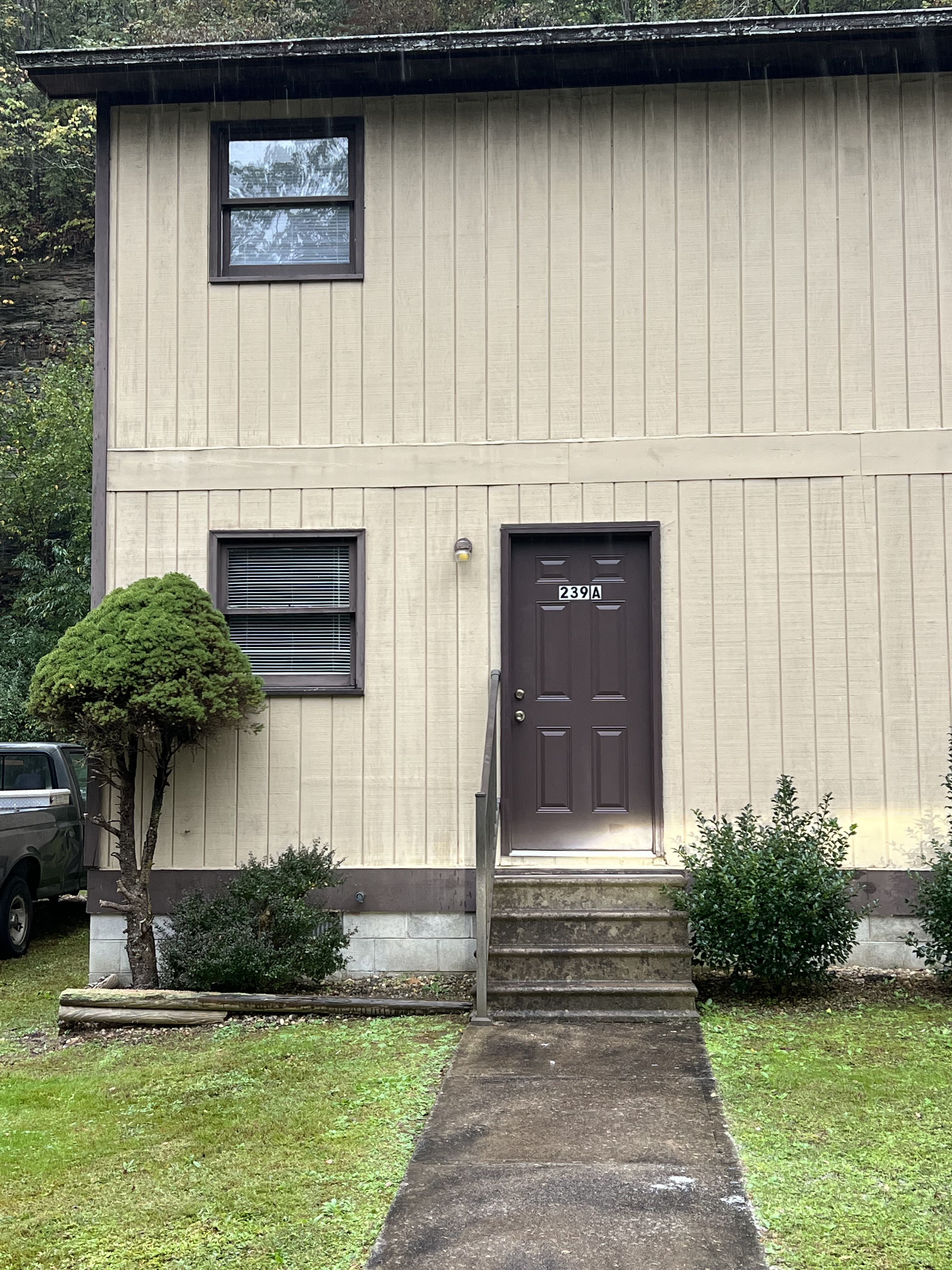 239 Haywood Ln – photo 1