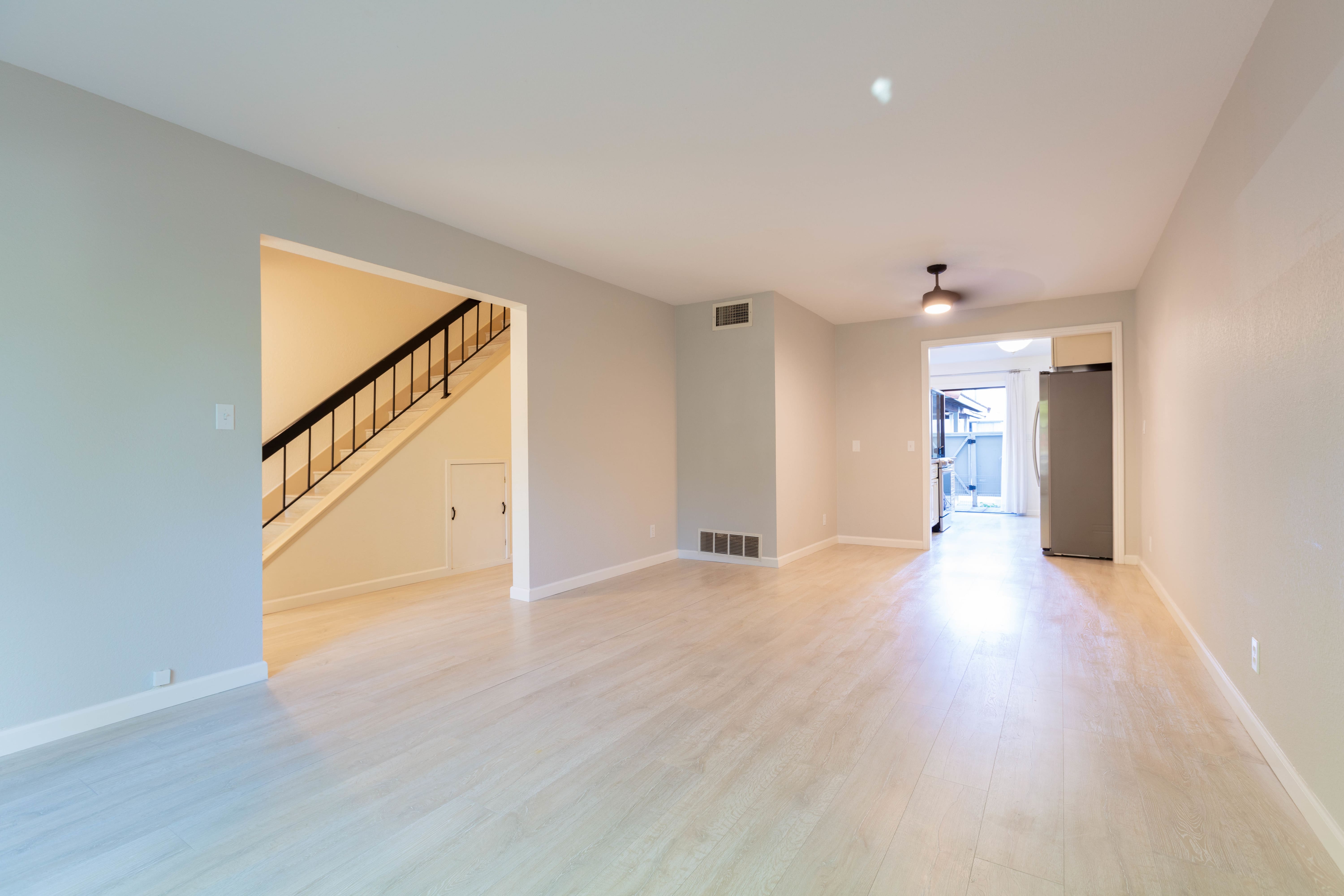 1660 Parkside Drive – photo 4