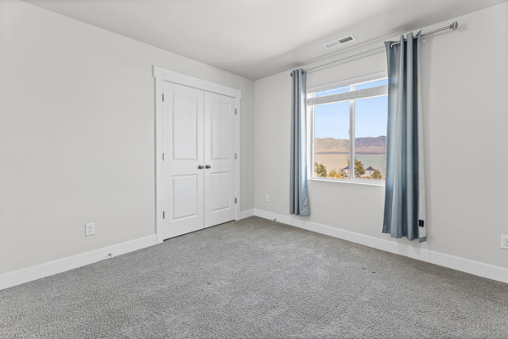 Large Luxurious House With View Of Beautiful Utah Lake – photo 5