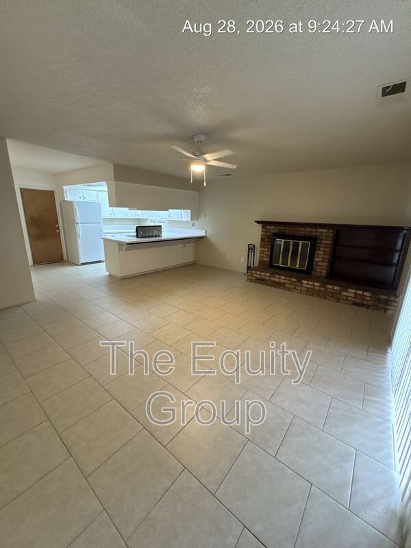 1009 W Laura – photo 4
