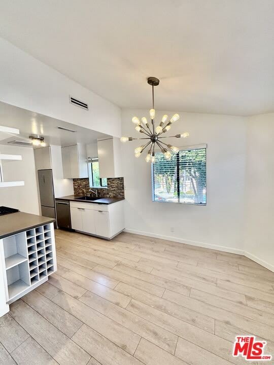 1237 N Ogden Dr – photo 4