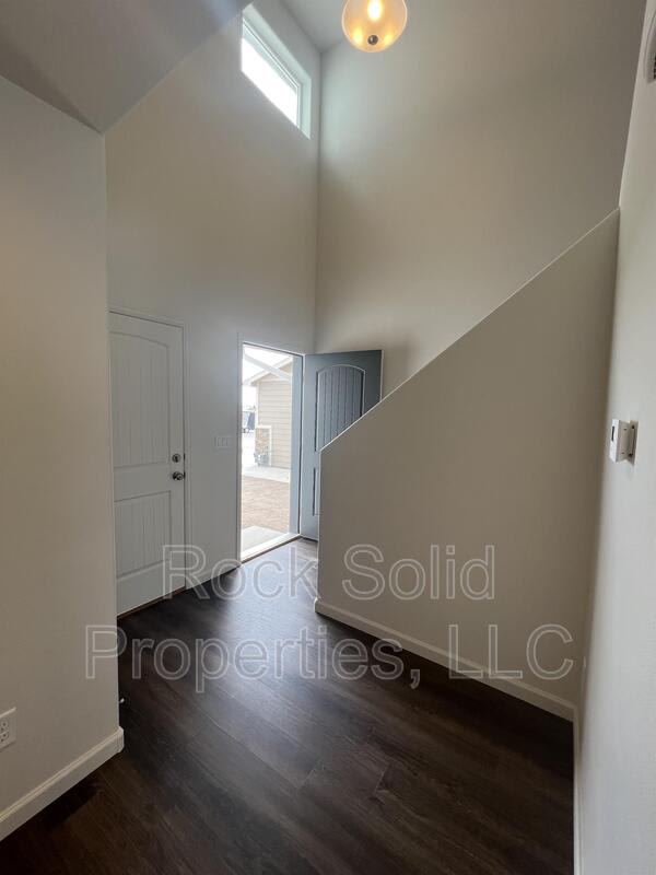 1512 Danny Place – photo 3