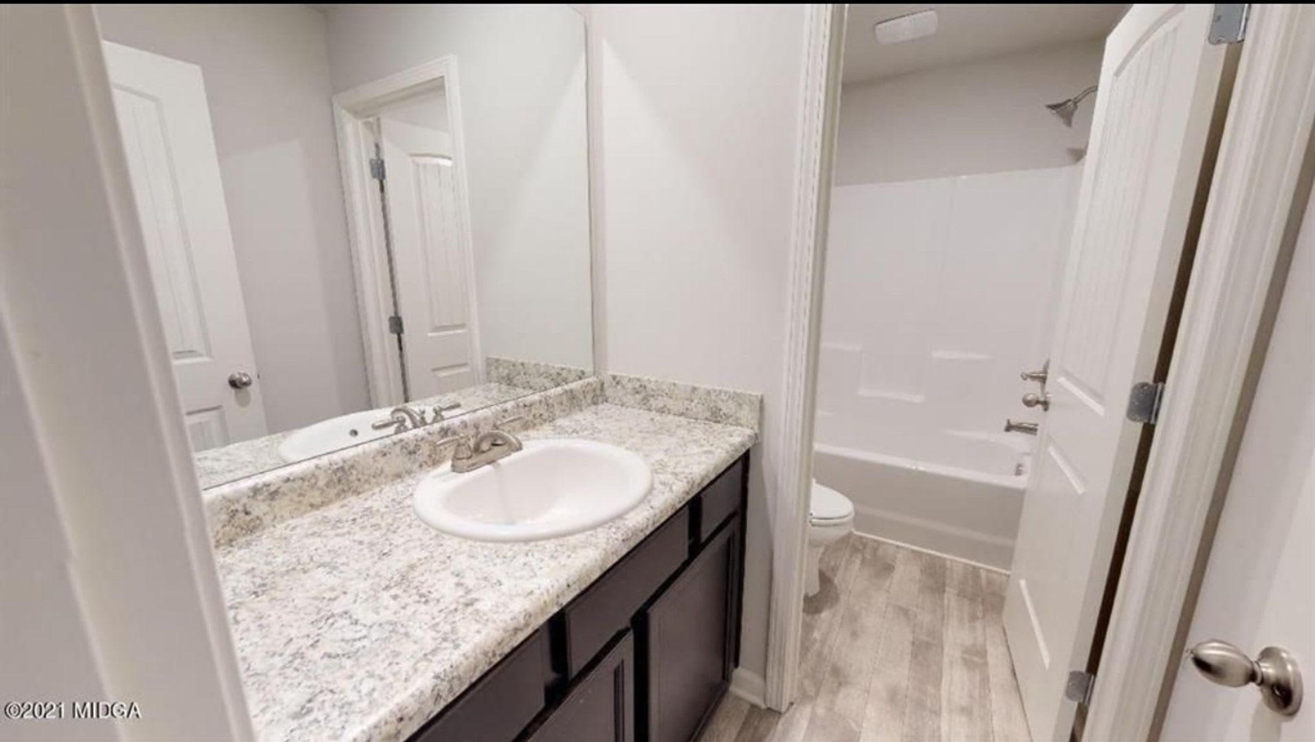 Spacious 5Br House In Macon – photo 5