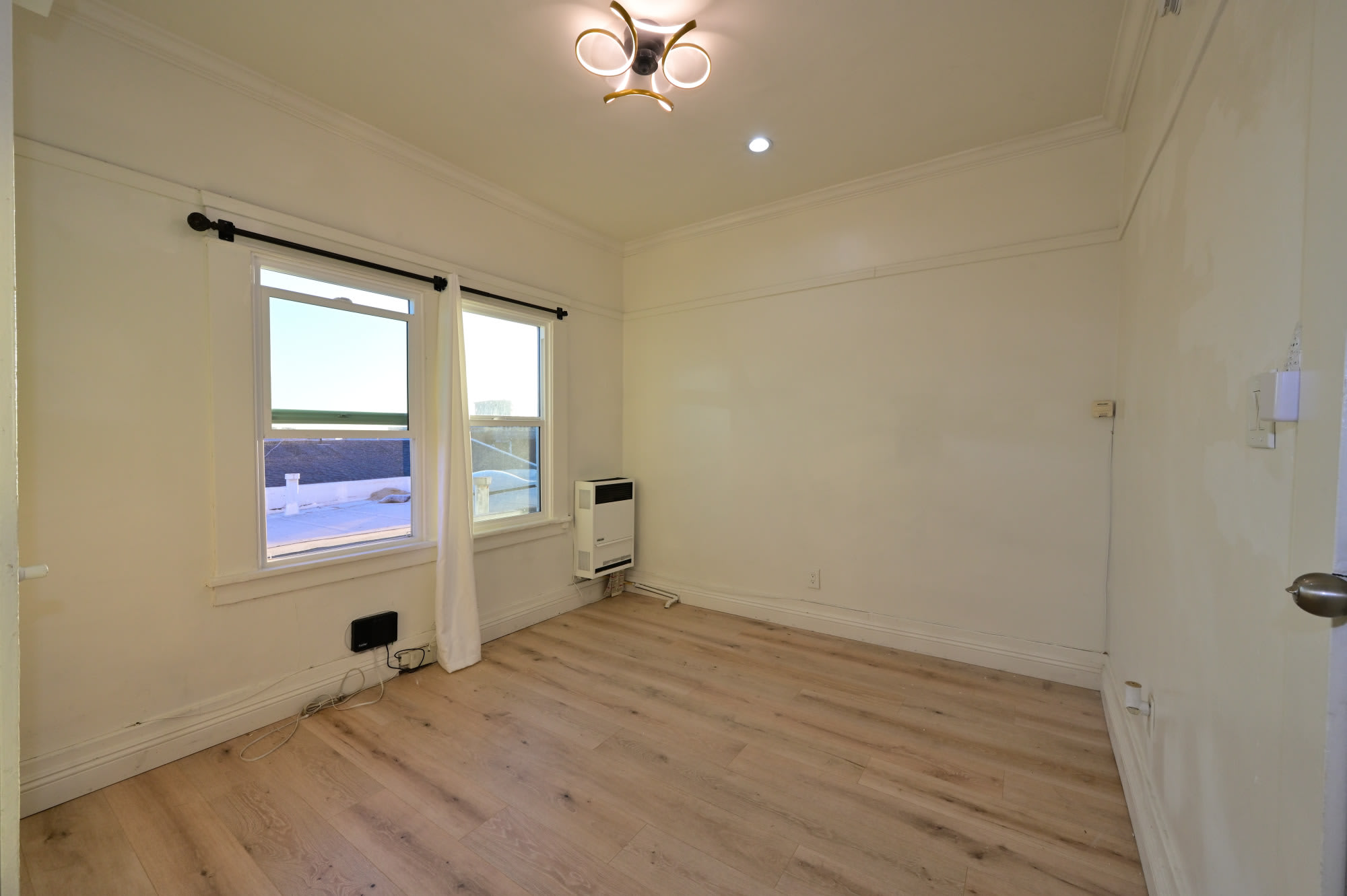 48 Navy St – photo 1