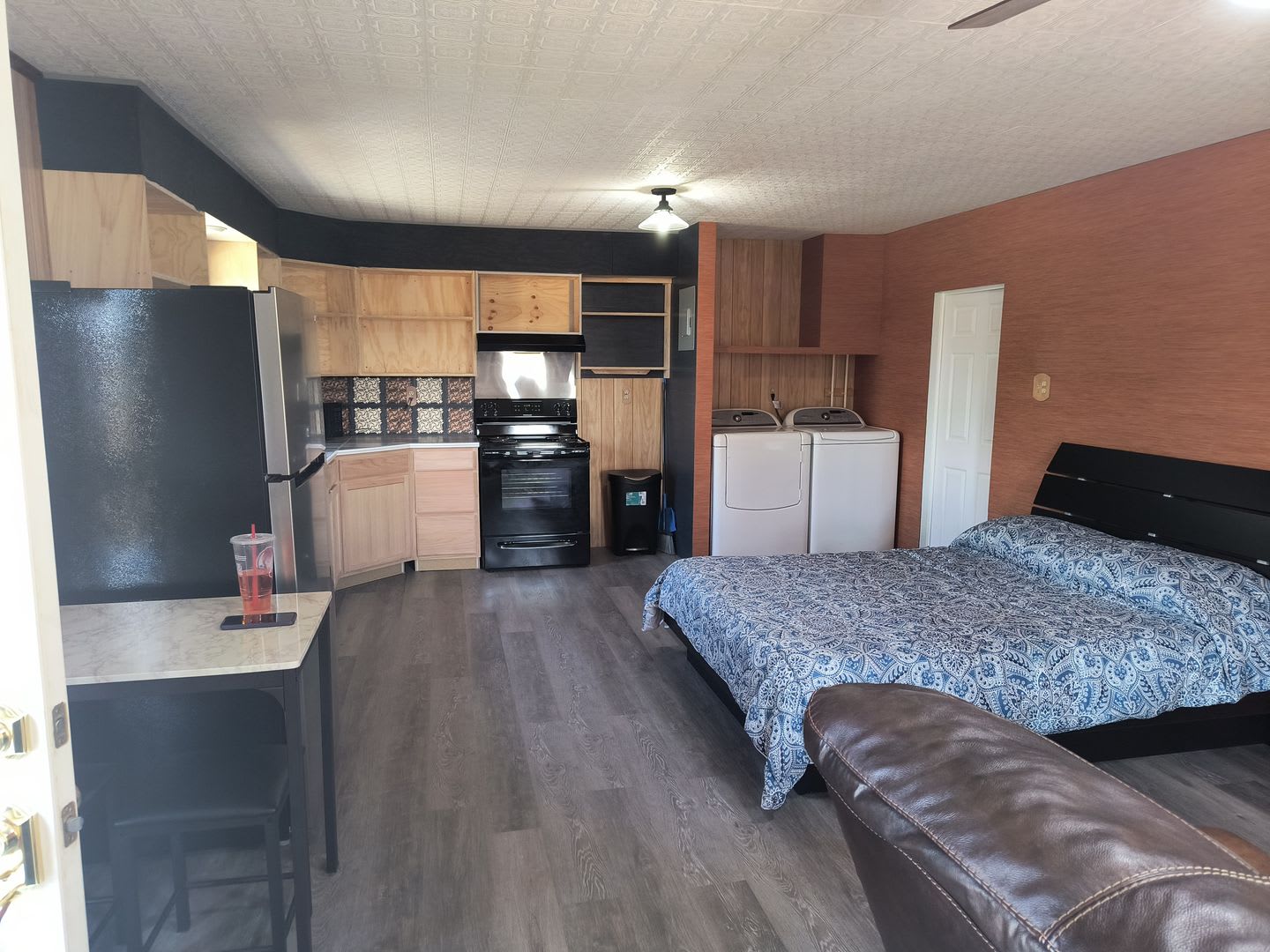Studio Apartment For Rent Short Term Available – photo 3