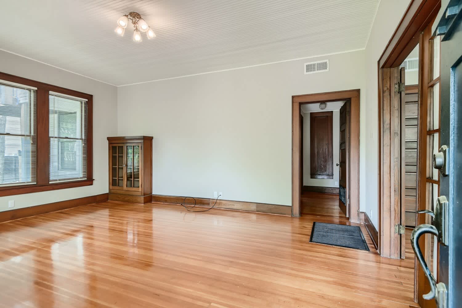 612 Blanco Street – photo 3