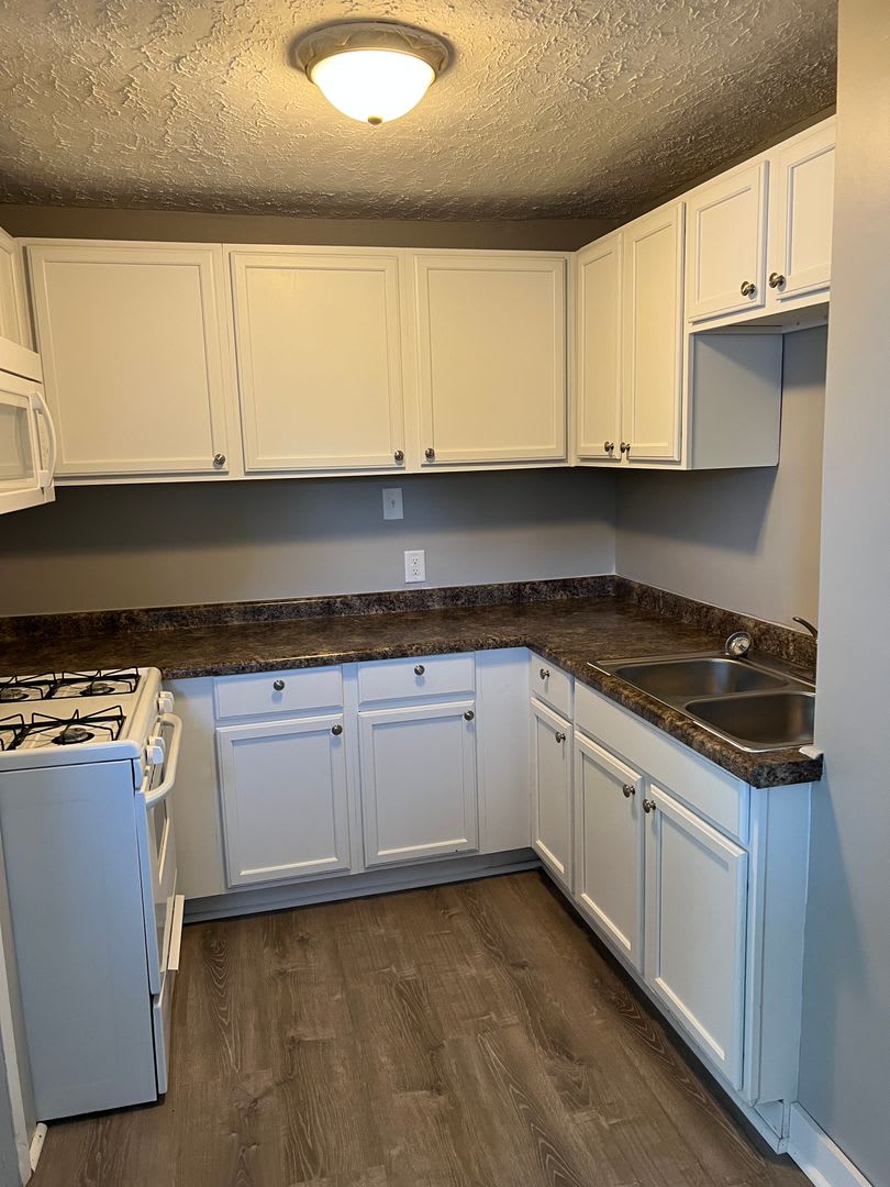 Updated 3 Bedroom home in Bettendorf! – photo 2