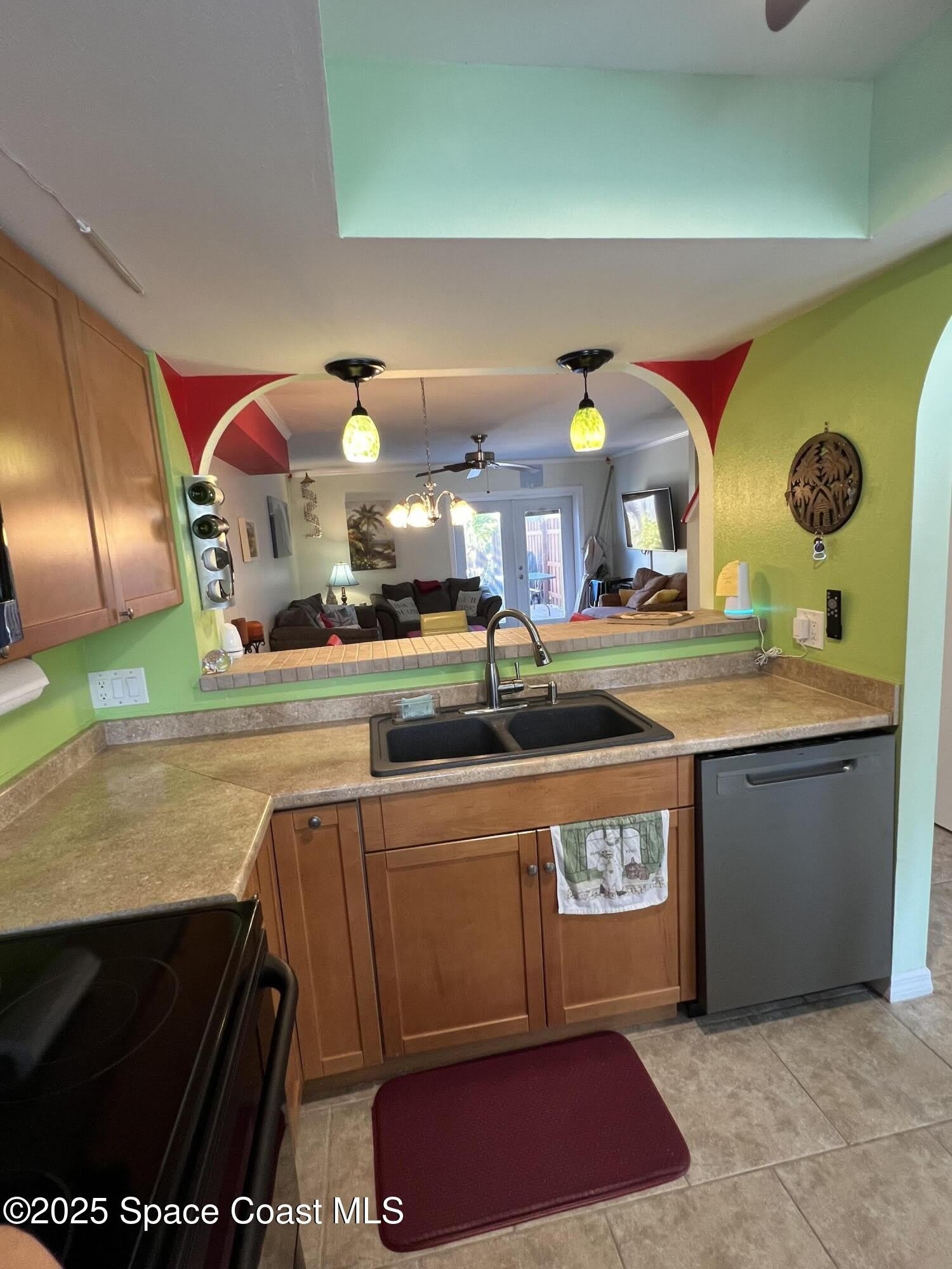 299 Chandler Street – photo 5