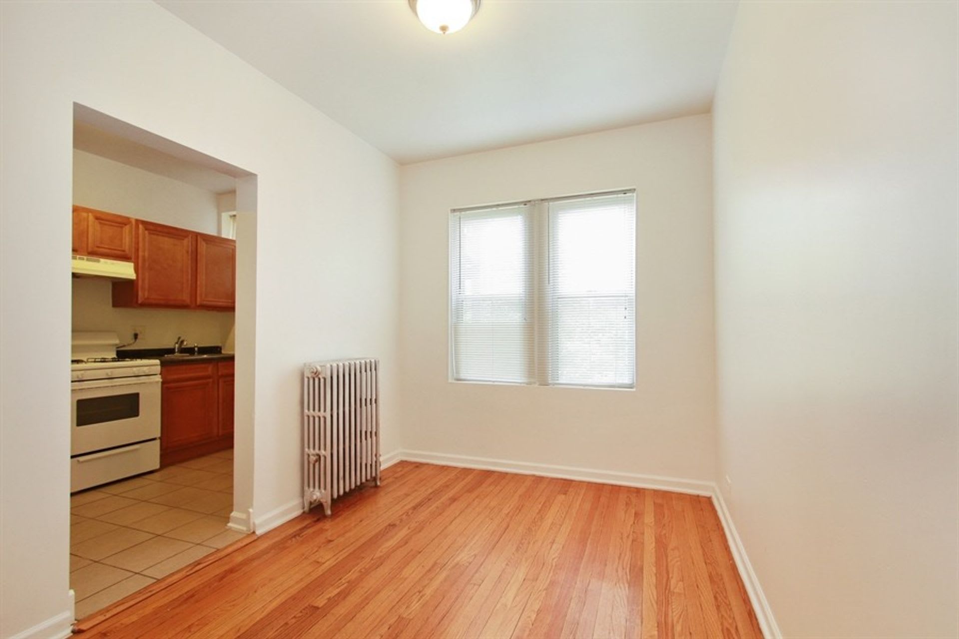 7801 S Saginaw – photo 3