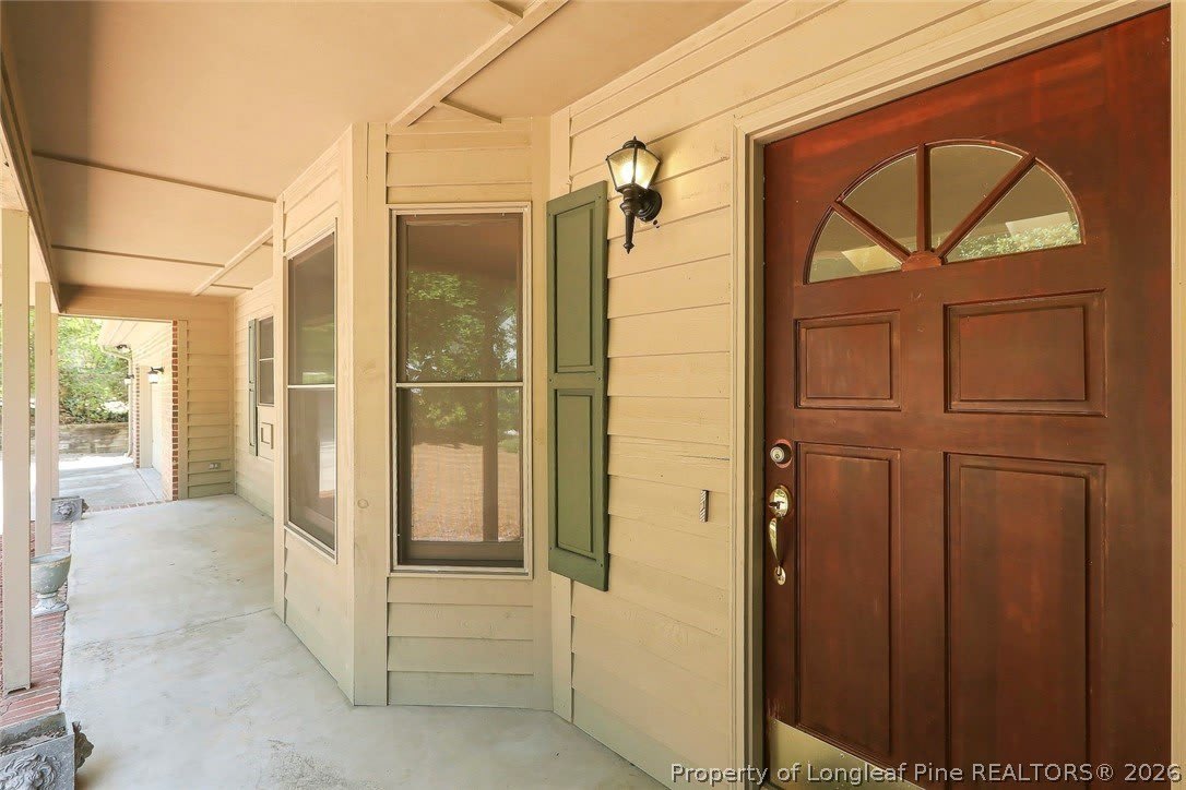 709 Essex Court – photo 3