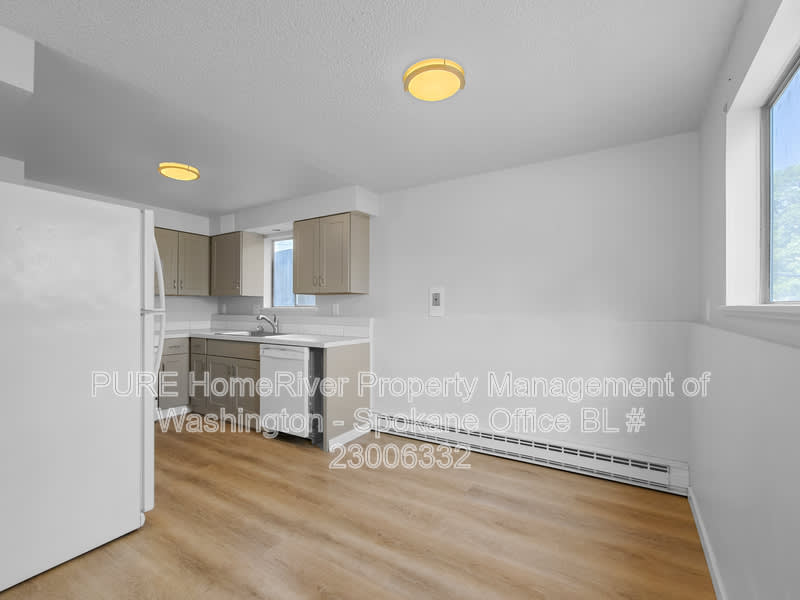 2411 N Cincinnati St – photo 5