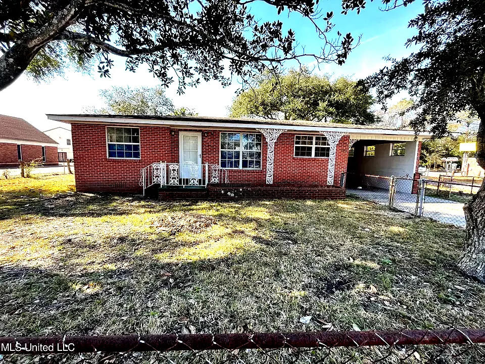 2311 Chicot Road – photo 1