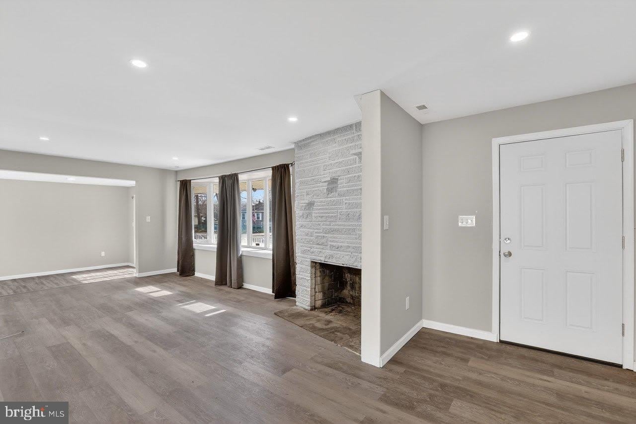 1102 EVERGREEN Boulevard – photo 4