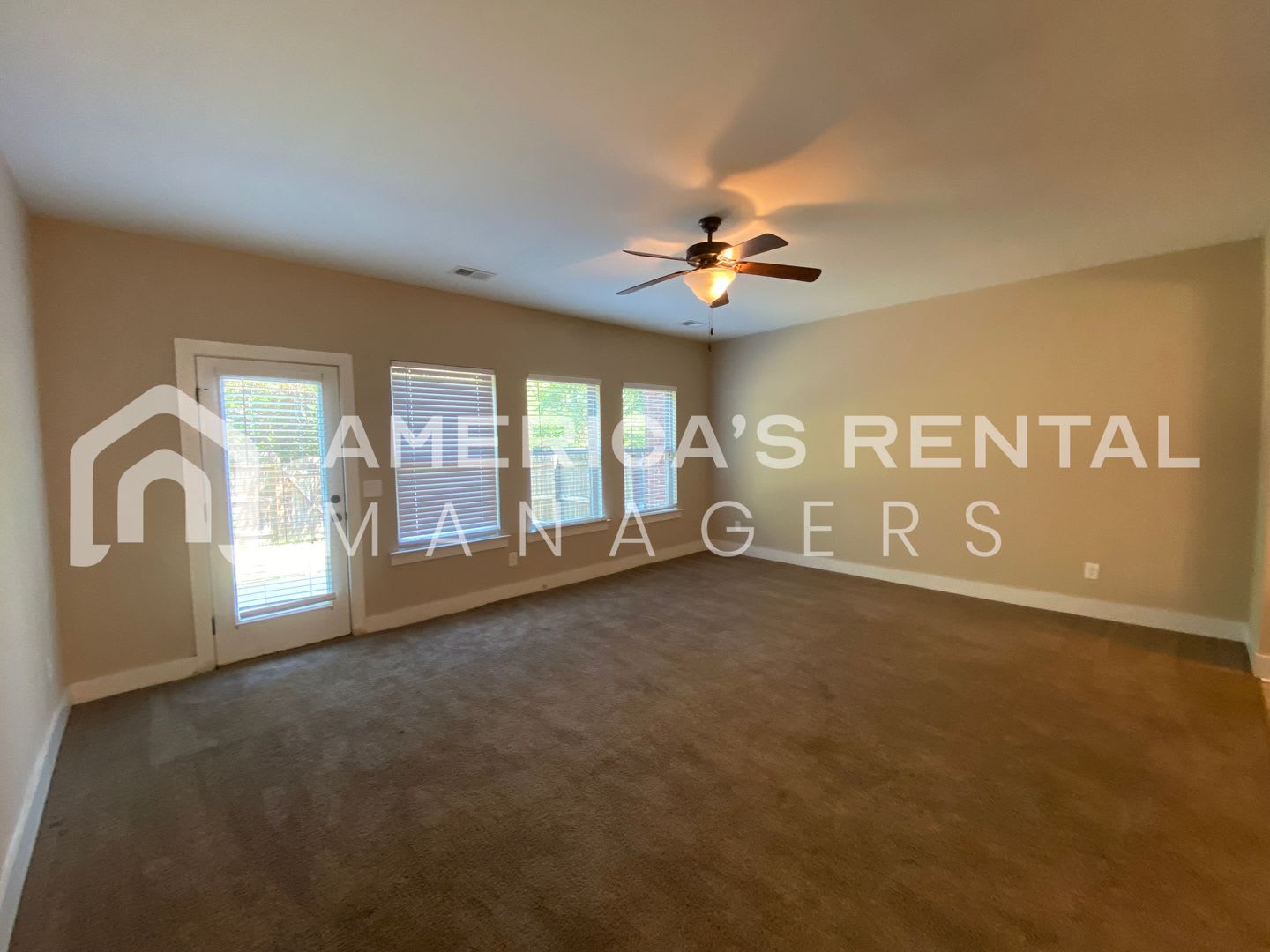 Spacious Town Home in Gardendale – photo 2