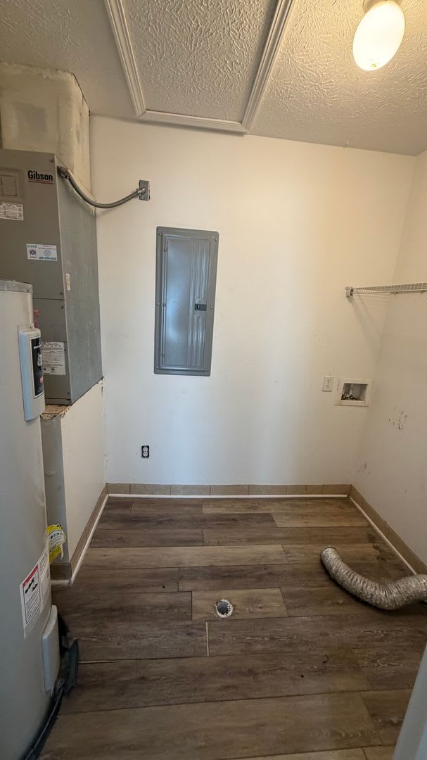 9131 Laird Street – photo 5