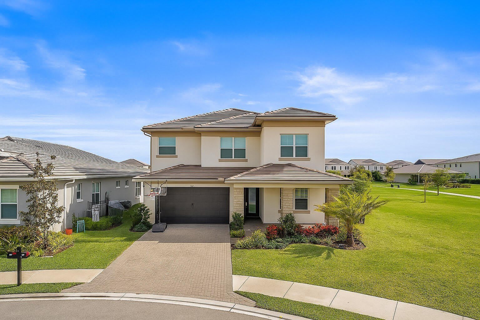 1402 Thistle Place – photo 2
