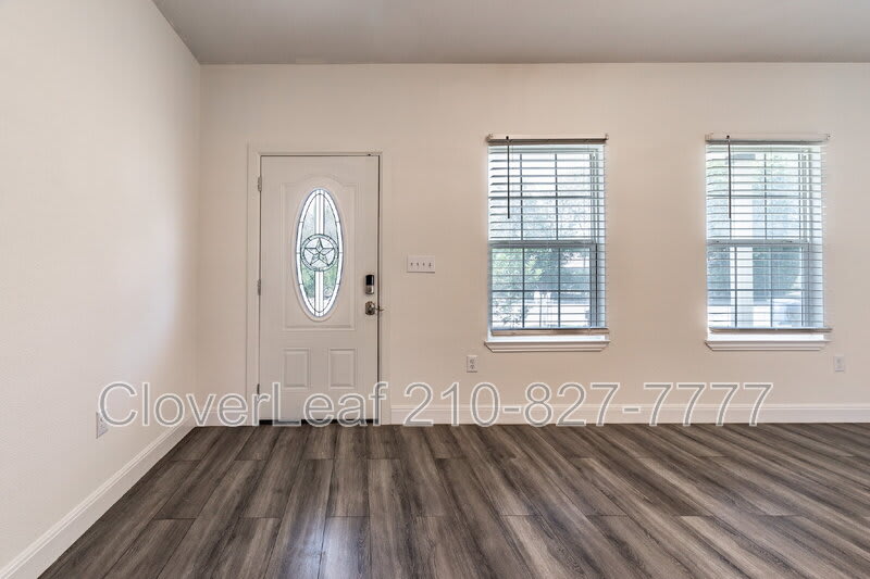 5707 Midcrown Dr – photo 5