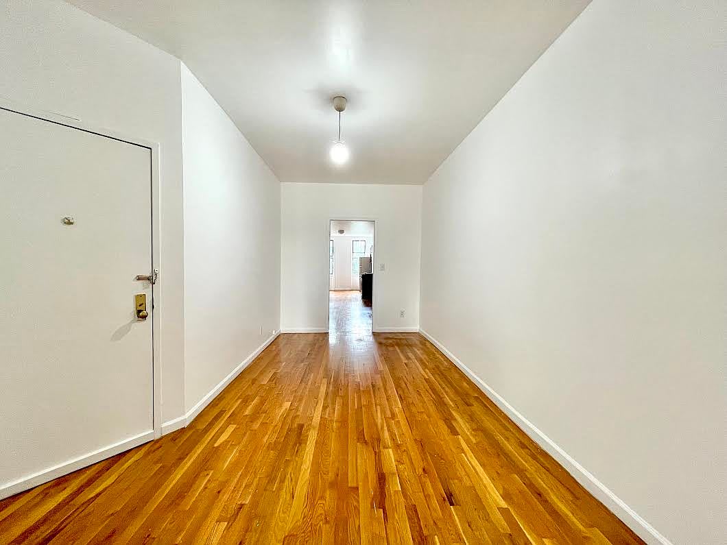 260 Irving Ave Apt 3R – photo 3